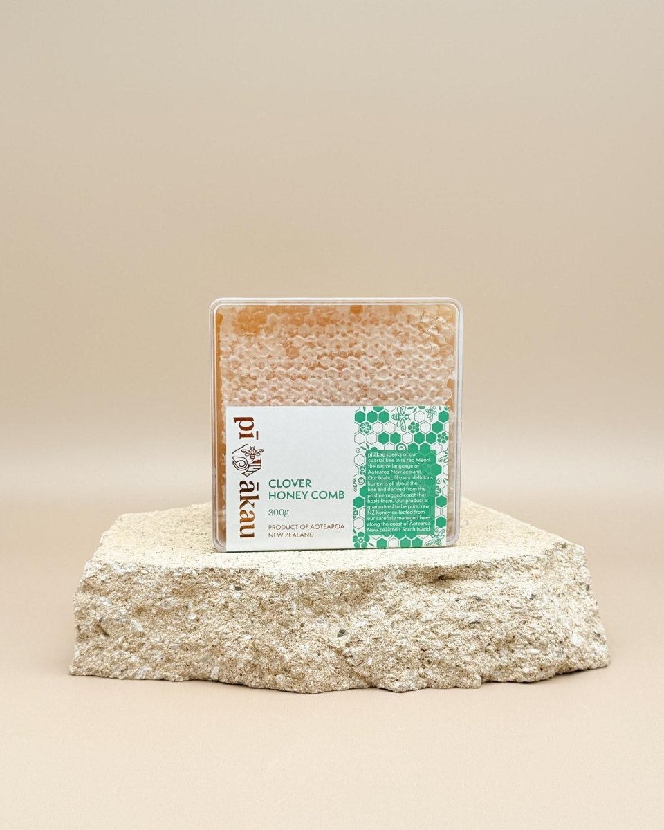 Pī Ākau Honey | Blenheim | Honeycomb - milk + honey