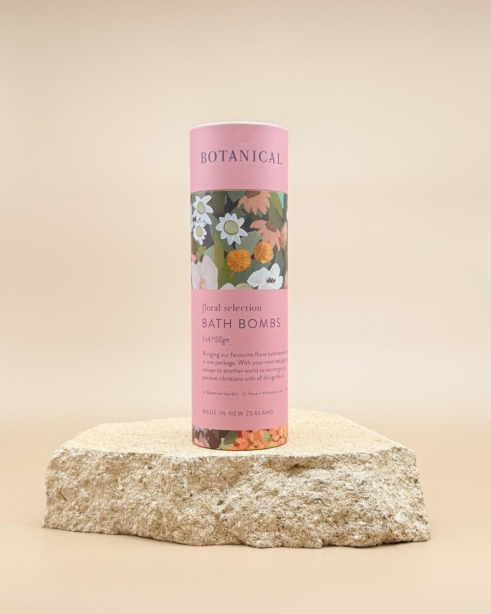 Botanical Skincare | Nelson | Bath Bomb Gift Tube - milk + honey